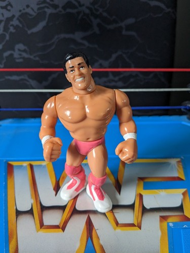 WWE/WWF HASBRO LOOSE ORIGINAL FIGURE THE MODEL RIC...