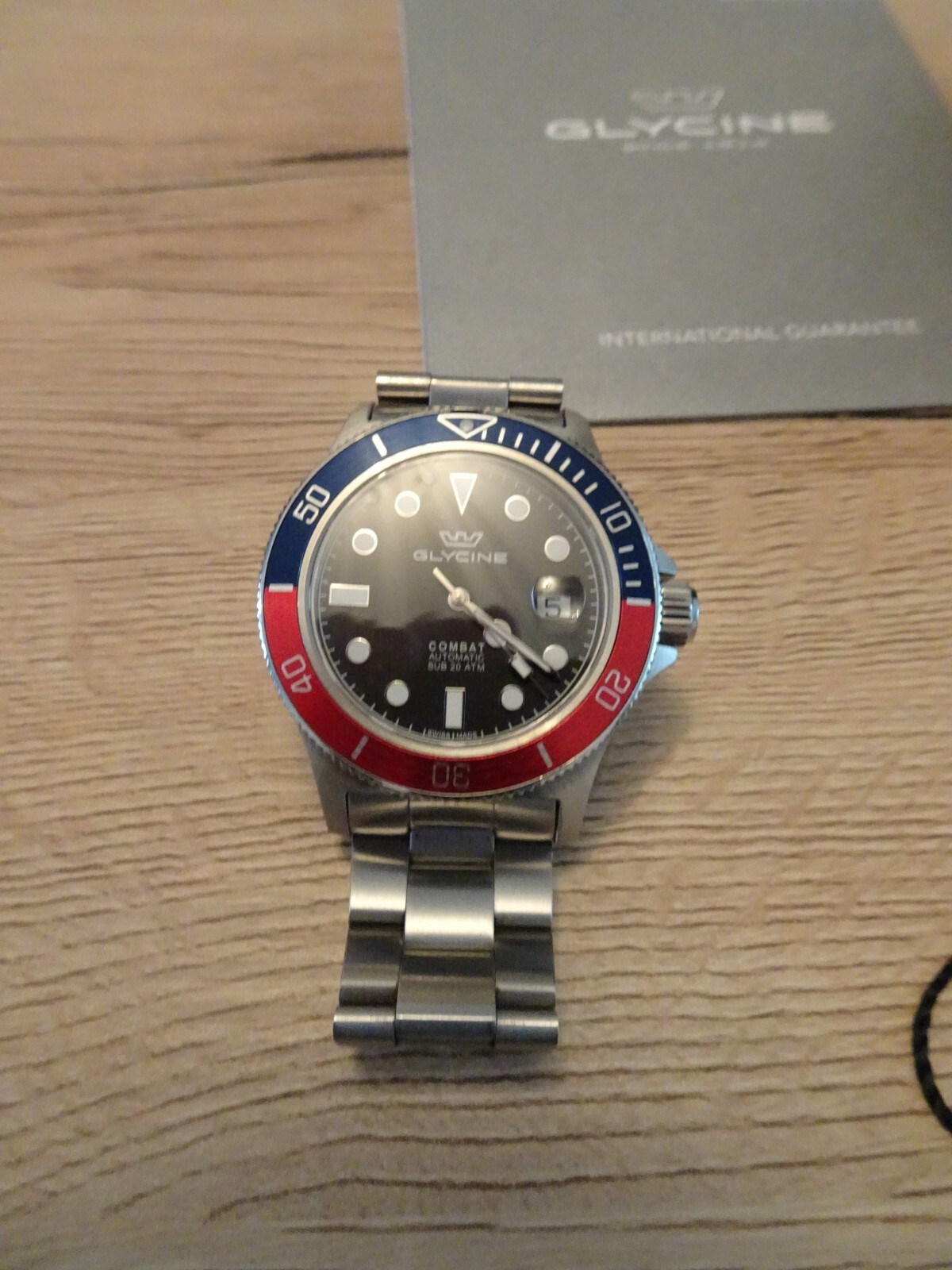 Picture 1 of 6