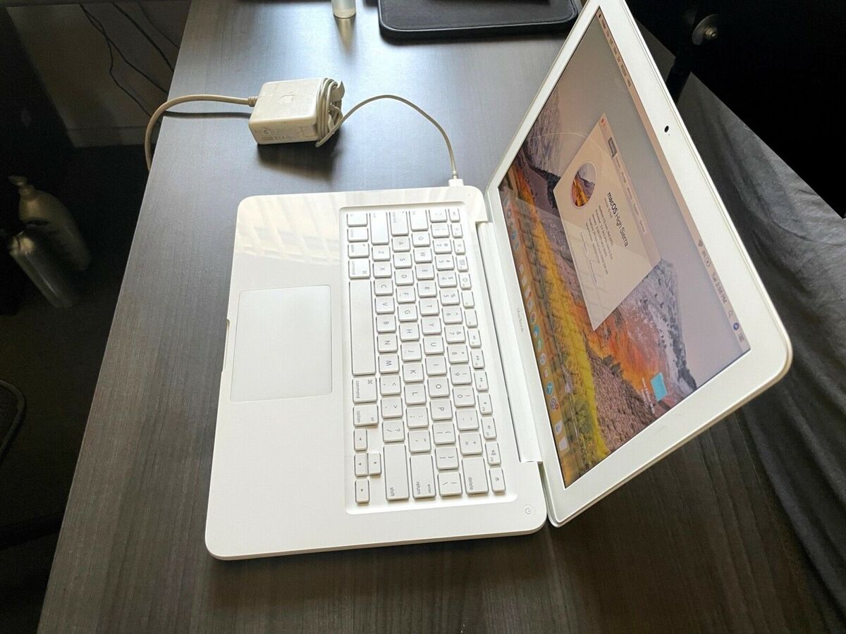Apple MacBook A1342 13.3 Apple MacBook A1342 13.3