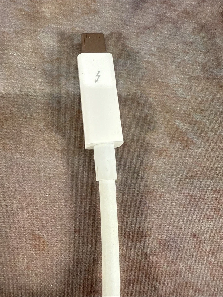 Apple Thunderbolt 2 to FireWire 800 Adapter A1463 MD464LL/A OEM Genuine *Tested* - Image 3 of 4