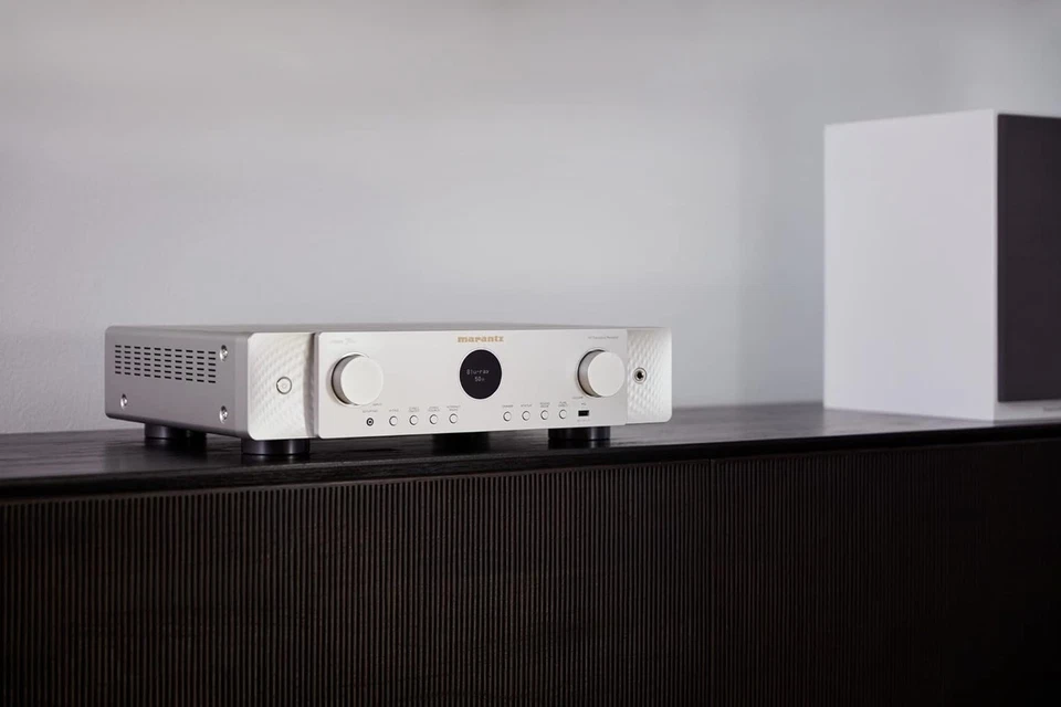 Marantz Cinema 70s Slimline AV Surround Receiver 7.2 Channel 8K AC 100V Silver - Image 3 of 4