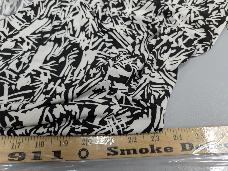 Blusa para mujer talla grande mezcla de poli spandex cortina líquida elástica resistente arrugas Foto 4 de 4