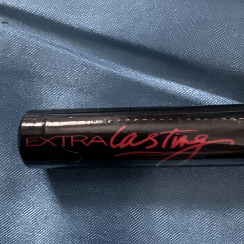 new Avon Extra Lasting eyeshadow pencil - shimmering sand K50 - Picture 2 of 3