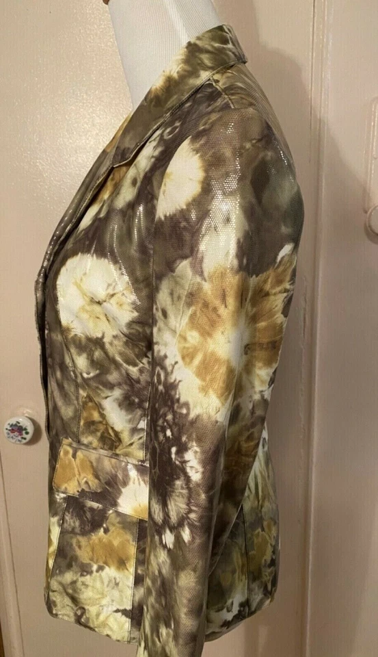 Jaqueta Blazer Feminina Marca "Vertigo" Verde Tamanho Pequeno Fabricada na França - Imagem 4 de 4