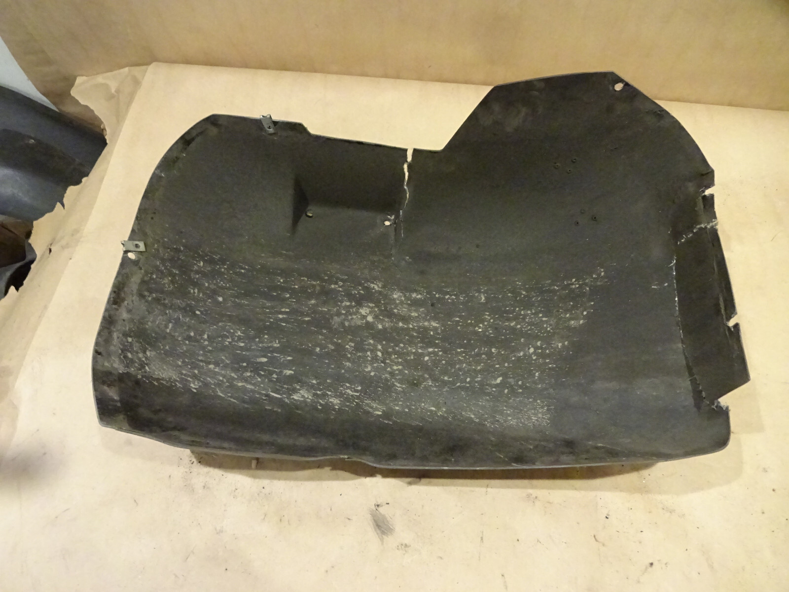Ferrari 355 (2.7) RH Rear Wheel Wheelhouse/Center Section (DAMAGE) P/N 64676600