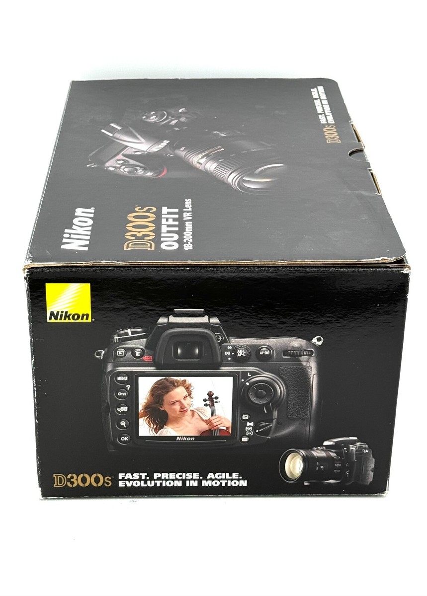 Nikon D300s Digital SLR Camera wNikon AF-S Nikkor 18-200mm ED VR  Lens