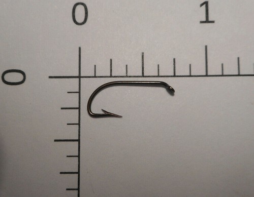 100 Mustad 79580 Streamer Fly Tying Hooks, Size 8, Made In Norway, NR