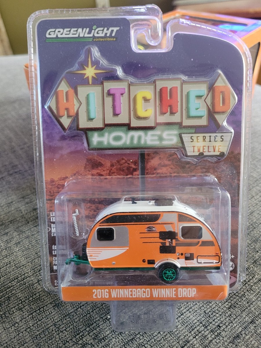 2017 WINNEBAGO WINNIE DROP TRAVEL TRAILER RED 1/64 DIECAST BY