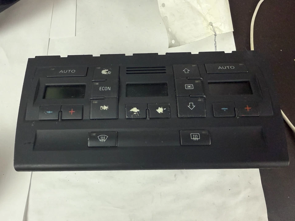 2003 - 2005 Audi A4 Quattro A/C HVAC Temperature Control Panel 8E0820043AC OEM - Image 2 of 4