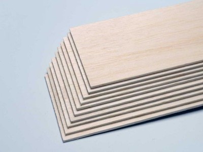 Balsa-Brett 2,5 x 100 x 1000mm (VE=1St.)