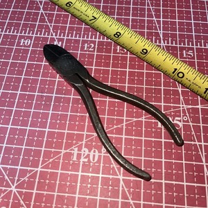 Vintage Diamond USA 554 4.5 In Diamalloy Side Cut Plier Cutters Dykes