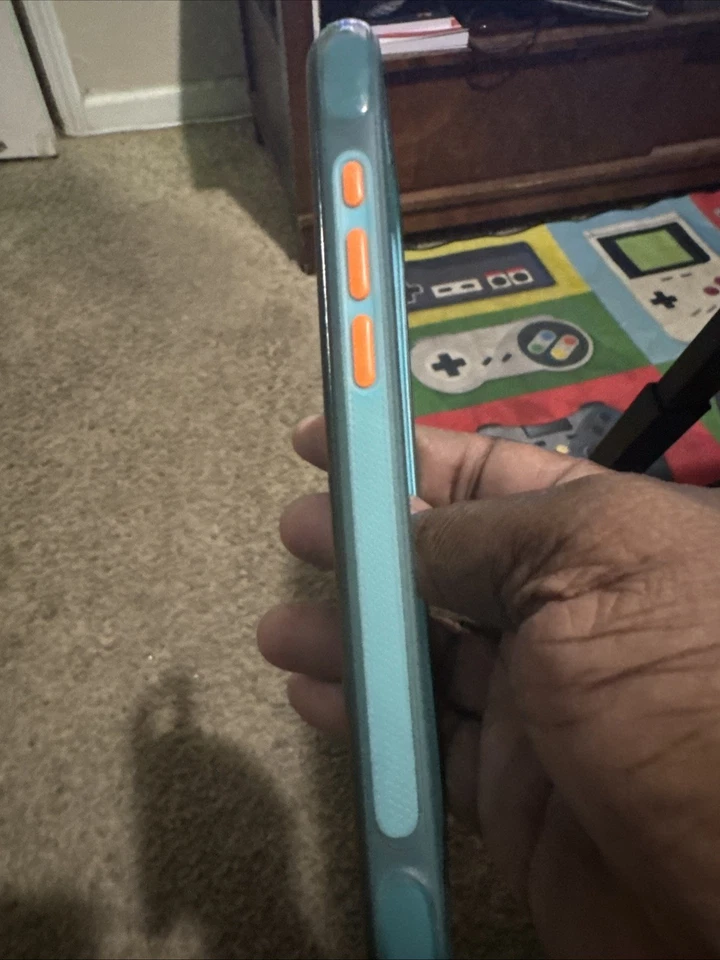 Funda TORRAS Ostand Q3 Air para iPhone 15 Pro Max con MagSafe y Soporte Magnético 360 Foto 3 de 4