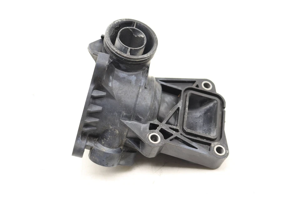 2012-2013 MERCEDES-BENZ GLK350 — корпус термостата охлаждающей жидкости 2762000115 - Изображение 3 из 4