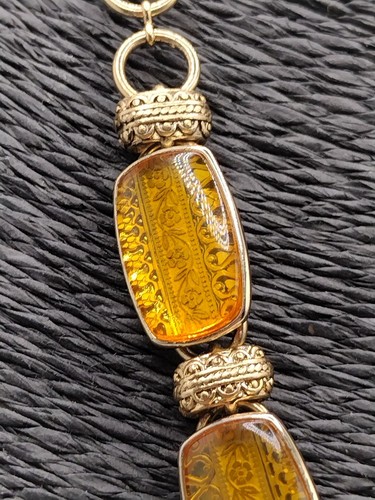 Vintage Liz Claiborne Gold Tone Amber Color Necklace Adjustable NWT - Picture 4 of 8