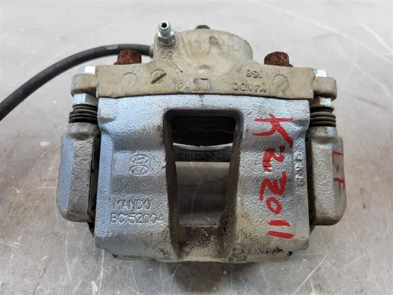 Pinza de freno delantera izquierda Hyundai Sonata 2011-2014 58210-3Q100 Foto 3 de 4