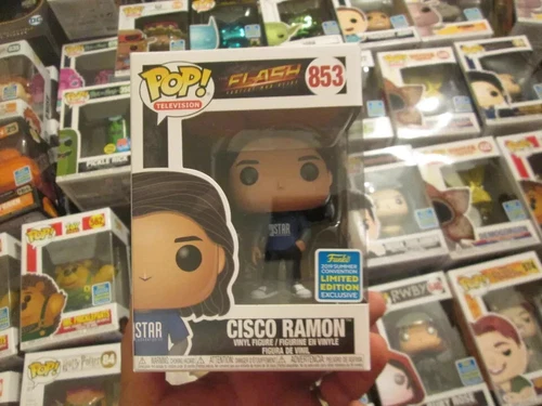 FUNKO POP THE FLASH FASTEST MAN ALIVE CISCO RAMON 853 SDCC 2019 SHARED HOT TOPIC