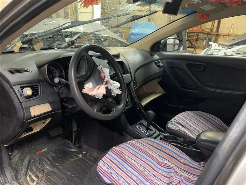 Б/у левый задний фонарь в сборе подходит: 2013 Hyundai Elantra Sdn четверть панели крепления - Изображение 4 из 4