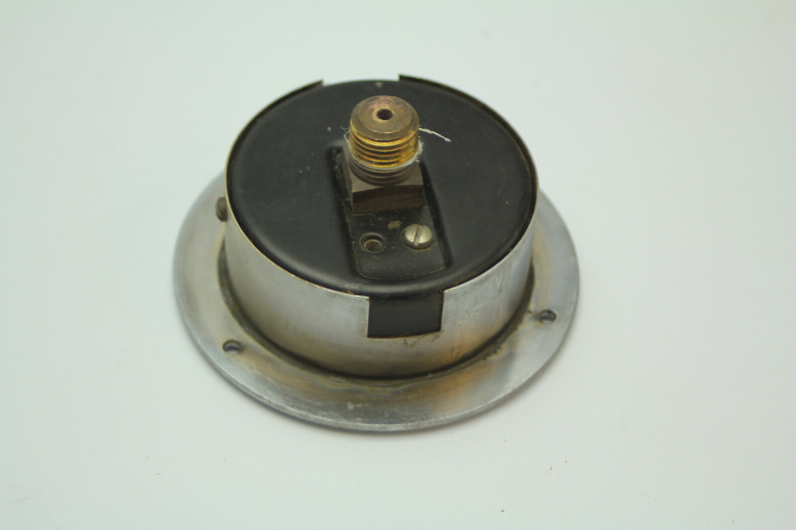 WIKA Front Flange Panel Mount Gauge 2.5" dial 1/4" NPT 3000 PSI 304SS