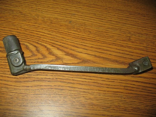 1983 SP500 GEAR SHIFT LEVER PEDAL ARM SUZUKI SP 500 1981-1983 25600-37410 - Picture 3 of 4