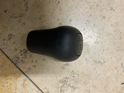 1992-1993-1994-1995-1996-1997 Isuzu Rodeo 4X4 Shifter Knob OEM - Picture 2 of 5