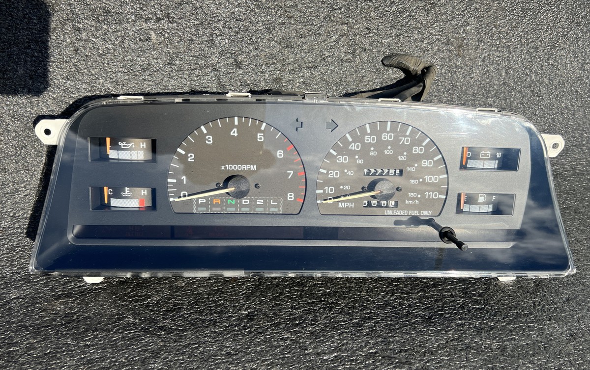 🚘 93-94 Toyota T100 A/T Gauge Instrument Cluster Speedometer