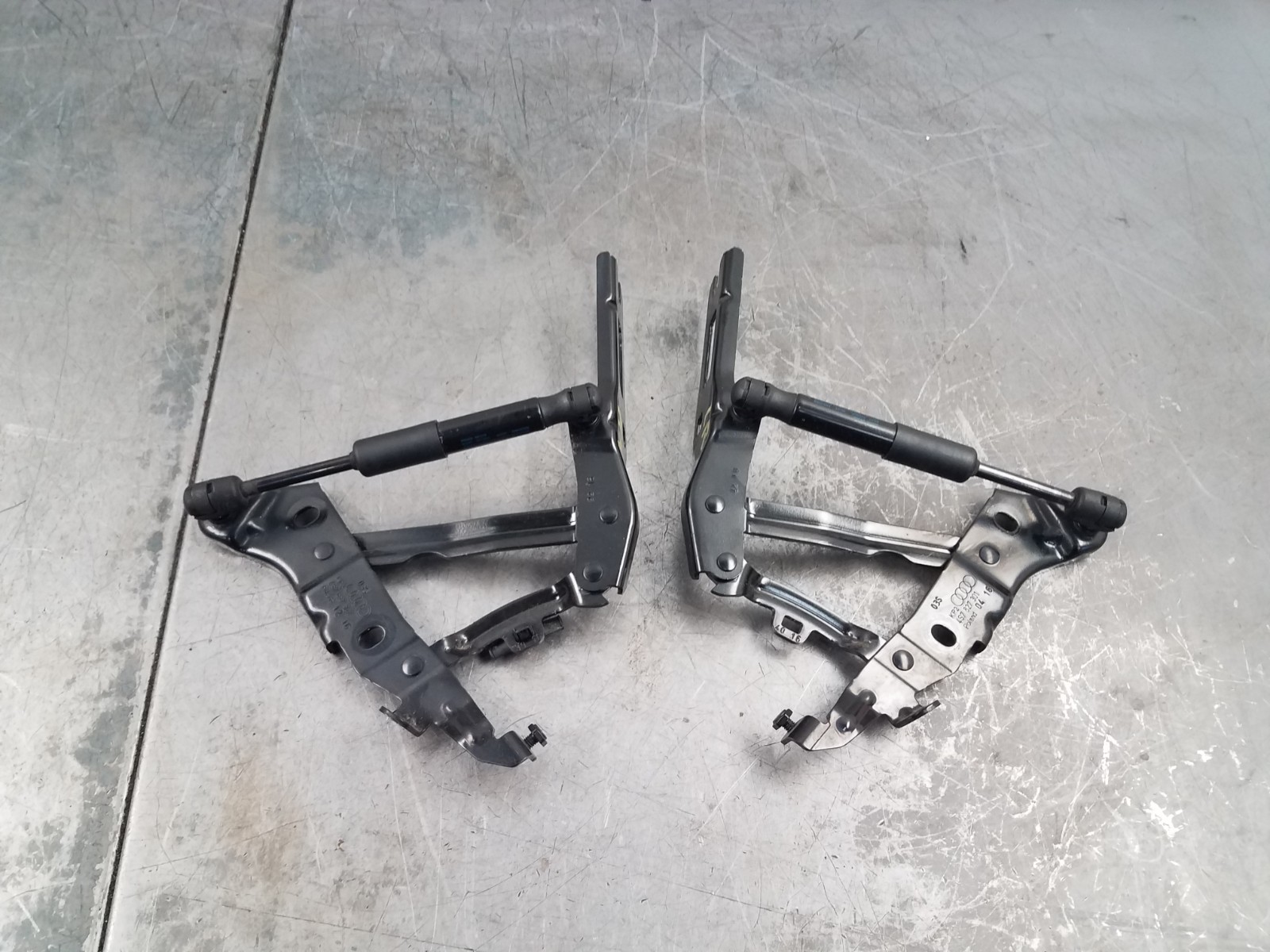 2017 Audi R8 V10 Plus Spyder Bootlid Hinges #4720 CA2