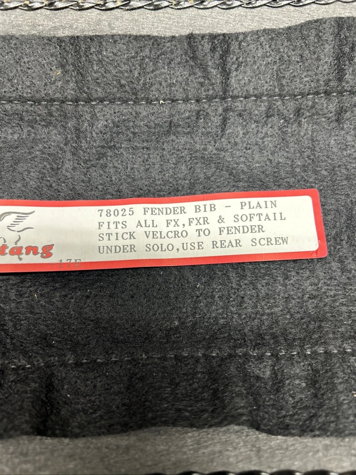 Babero Mustang Fender cuero negro liso 78025/86-05 cola suave Foto 4 de 4