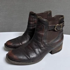 Born Boots 9 Brown Leather Ankle Booties Buckle Fall Boho Comfort Mohan