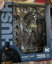 MAFEX Hush Batman  Hush Ver.  105 Collectible Figure