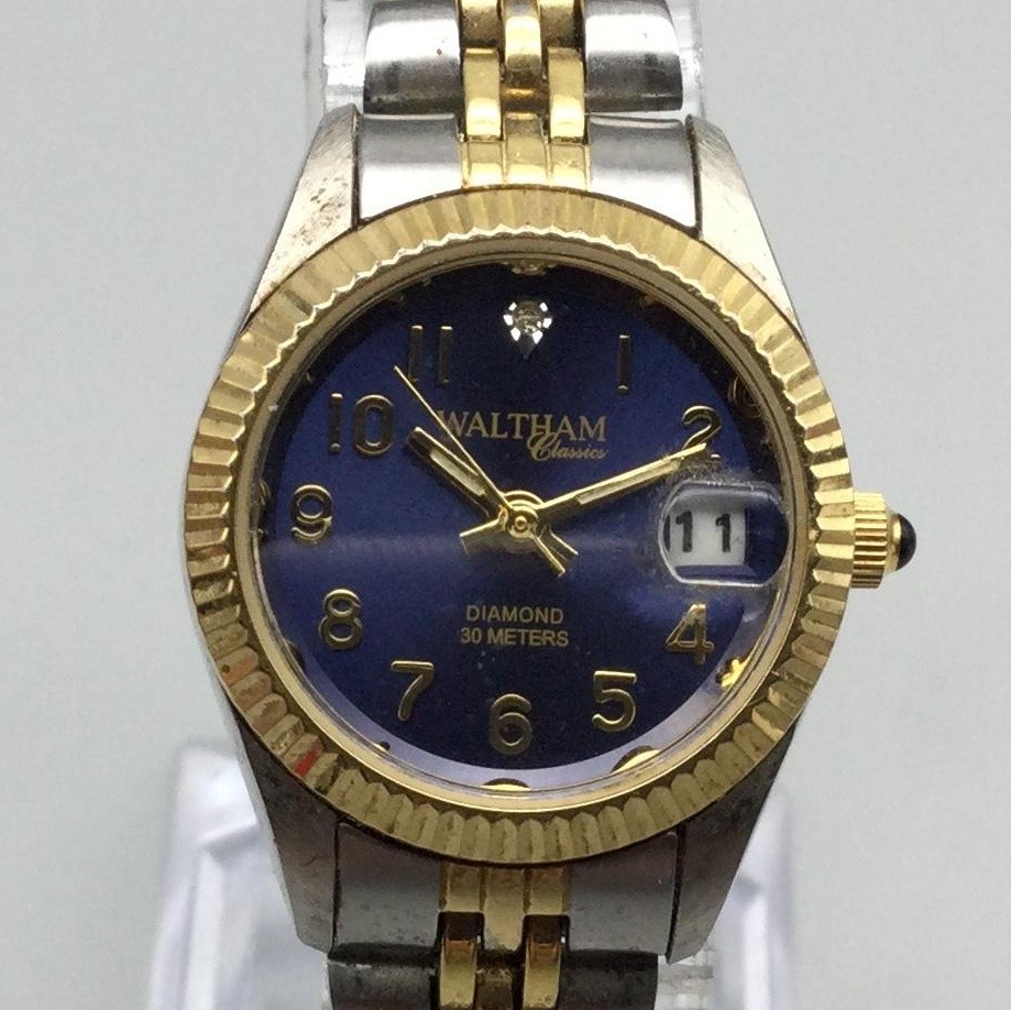Vintage Waltham Women\'s Quartz Watch Works Runs Keeps Time Damaged Crystal Ladies Waltham Quartz Watch Not Working Untested For Parts  main image 4