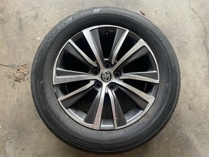 Toyota Venza 2021 LE OEM Tire and Rim Set