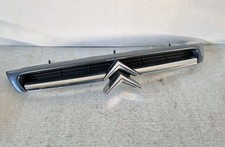 Calandre Citroen C8