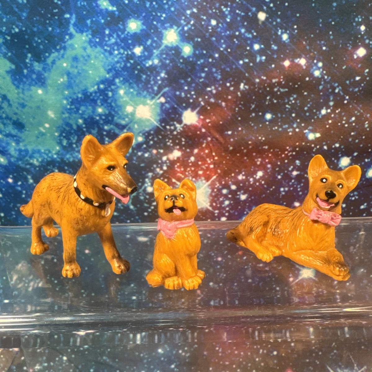 Puppy in my Pocket Vintage Dog German Shepherd Family With Pup MEG