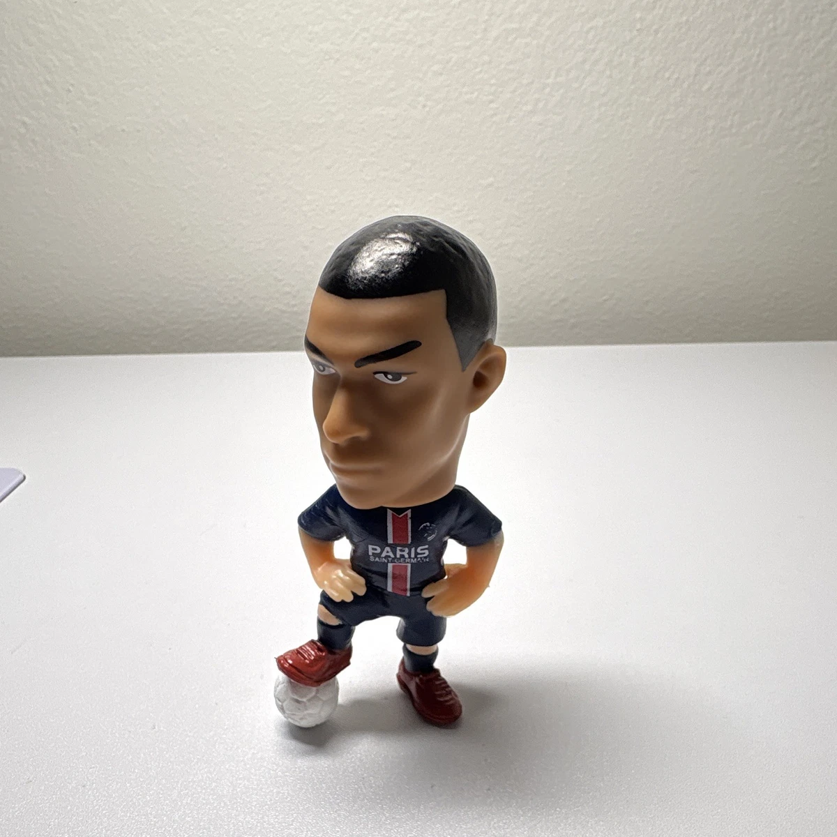 Paris Saint-Germain International Club Soccer Fan Action Figures