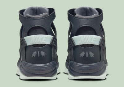 Nike Air Flight Huarache \'Dark Smoke Barely Green\' FJ4839-001 Multi Size Nike Air Flight Huarache Dark Smoke Barely Green FJ4839 001  main image 4