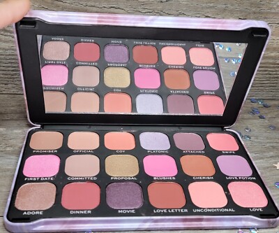 NEW Makeup Revolution Forever Flawless UNCONDITIONAL LOVE 18 Pan Palette-SOLDOUT