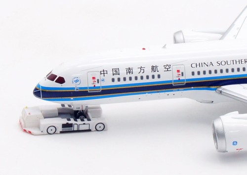 Aviación 1:400 CHINA SUR Boeing B787-8 Diecast Aircraft Jet Modelo B-2725 - Imagen 9 de 18