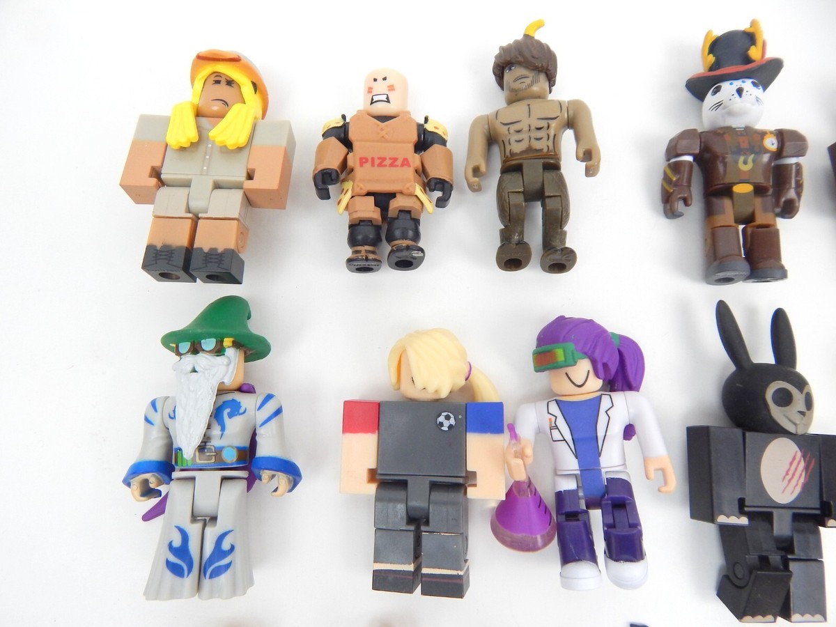 4E ROBLOX Figure And Accessories Lot Wizard Zombie More 16