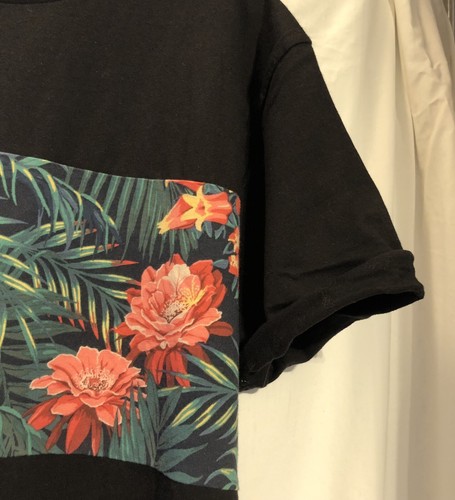 H & M Colourful T shirt, Mens Size M, Great Colour For Traveller Fab Condition👌 - Picture 7 of 12