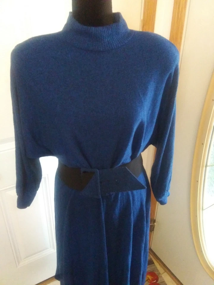 Vestido para mujer Venezia cuello alto talla 14 cintura elástica color azul/negro con cinturón Foto 2 de 4