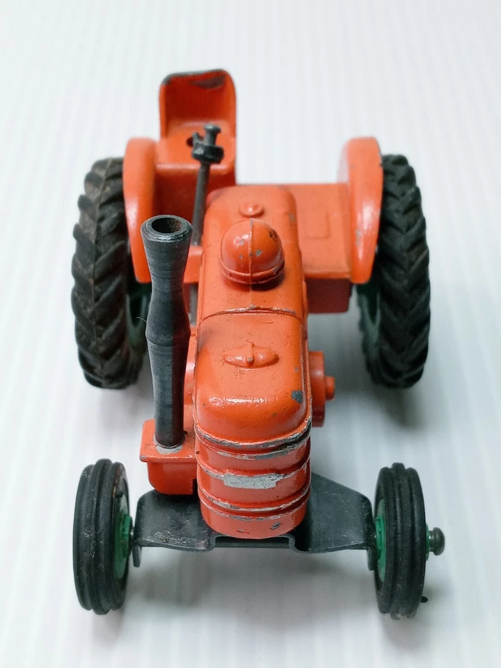 Tractor Field Marshall vintage Dinky Toys #301 con ruedas verdes variante Foto 2 de 4