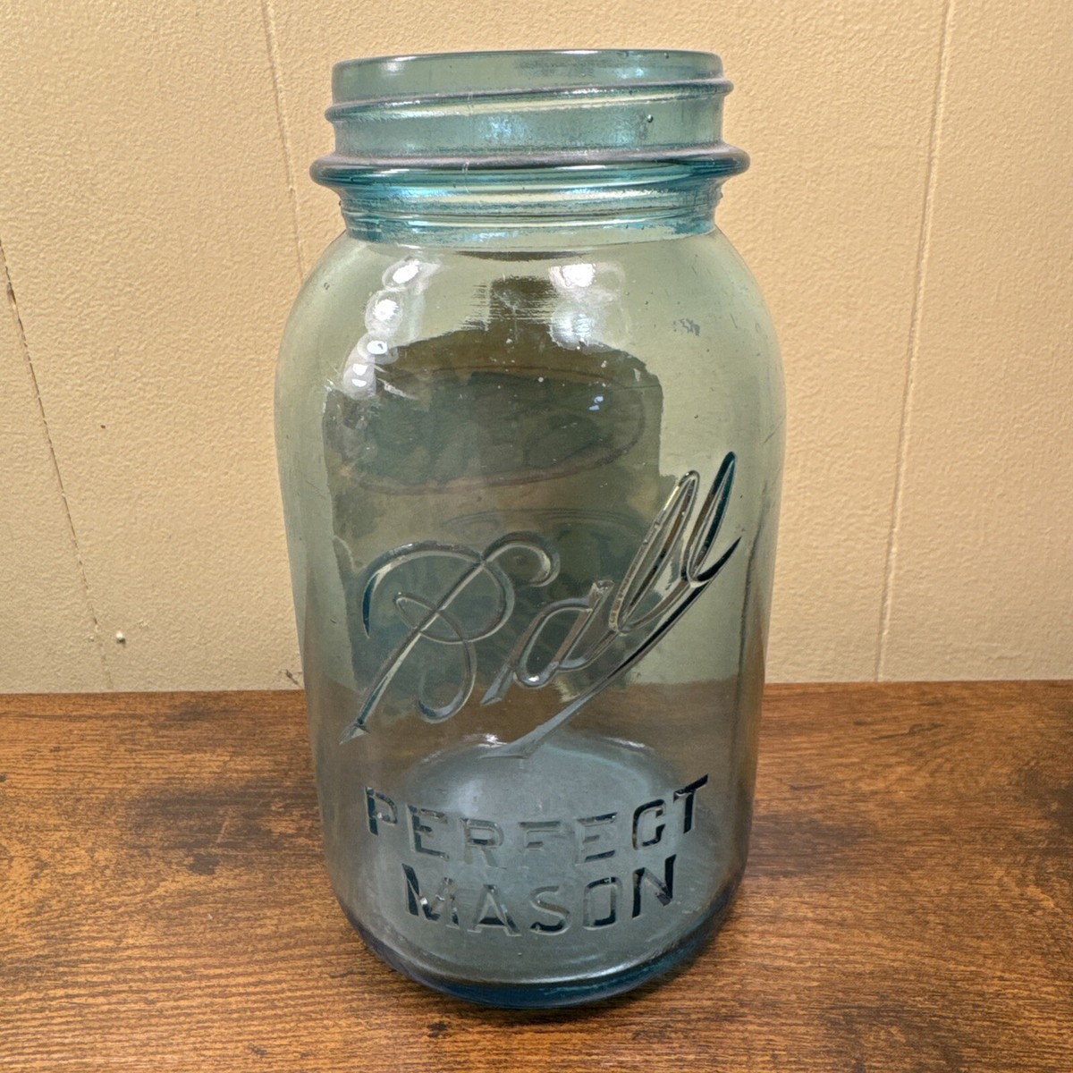 Vintage Ball Perfect Mason #4 Aqua Blue Quart 1923-1933 Jar. With