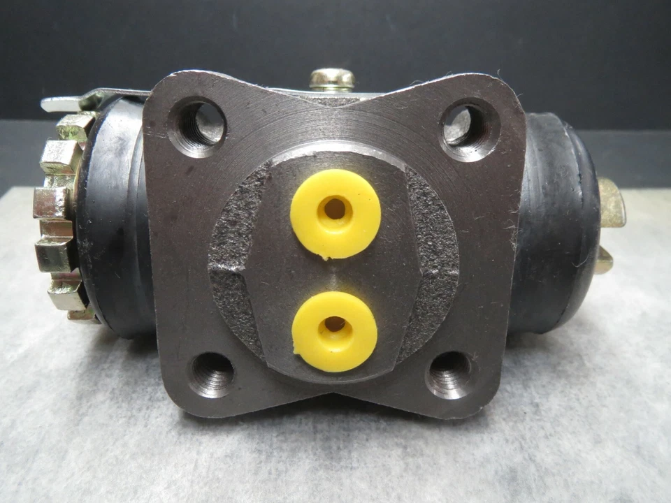 Cilindro de rueda inferior trasero izquierdo para Toyota Landcruiser 1972-1980 - ¡Envío rápido! Foto 2 de 4
