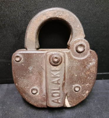 Obsolete  1920 Antique Adlake C.R.I.&P. RR padlock no key