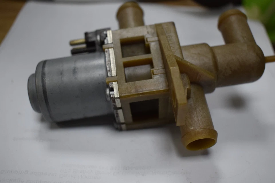 Válvula de calefacción para Freightliner Sprinter 2500 2002-2006 1147412049 OEM bosch Foto 4 de 4