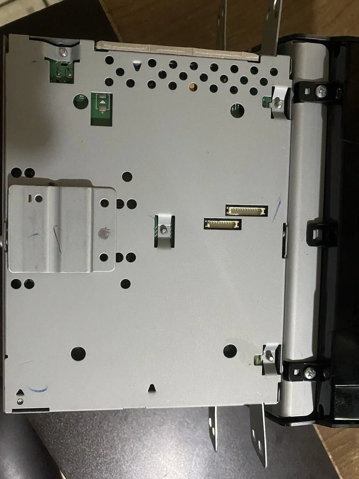 2011 现代伊兰特限量导航原始设备制造商无线电接收器,调幅调频,MP3,BT — 第 3/4 张图片