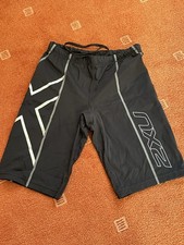 2XU Women’s Compression Shorts - Black Size L - Excellent Condition