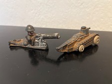 Lot of 2 Barclay metal toys soldier  tank tank missing 1 wheel