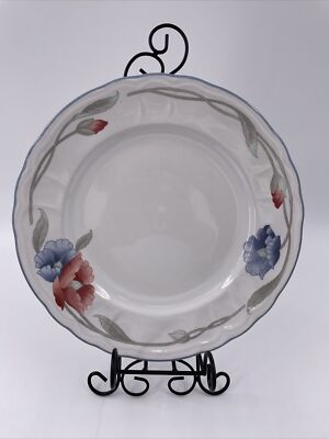 Epoch ''SWEET DREAMS'' 10 1/2 in DInner Plate Blue & Red Flowers Gray Leaves Stems