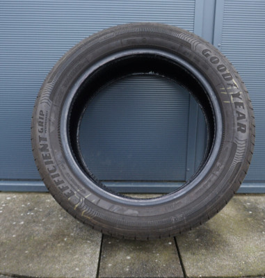 Sommerreifen - Goodyear Efficient Grip Performance 215/55 R17 94V